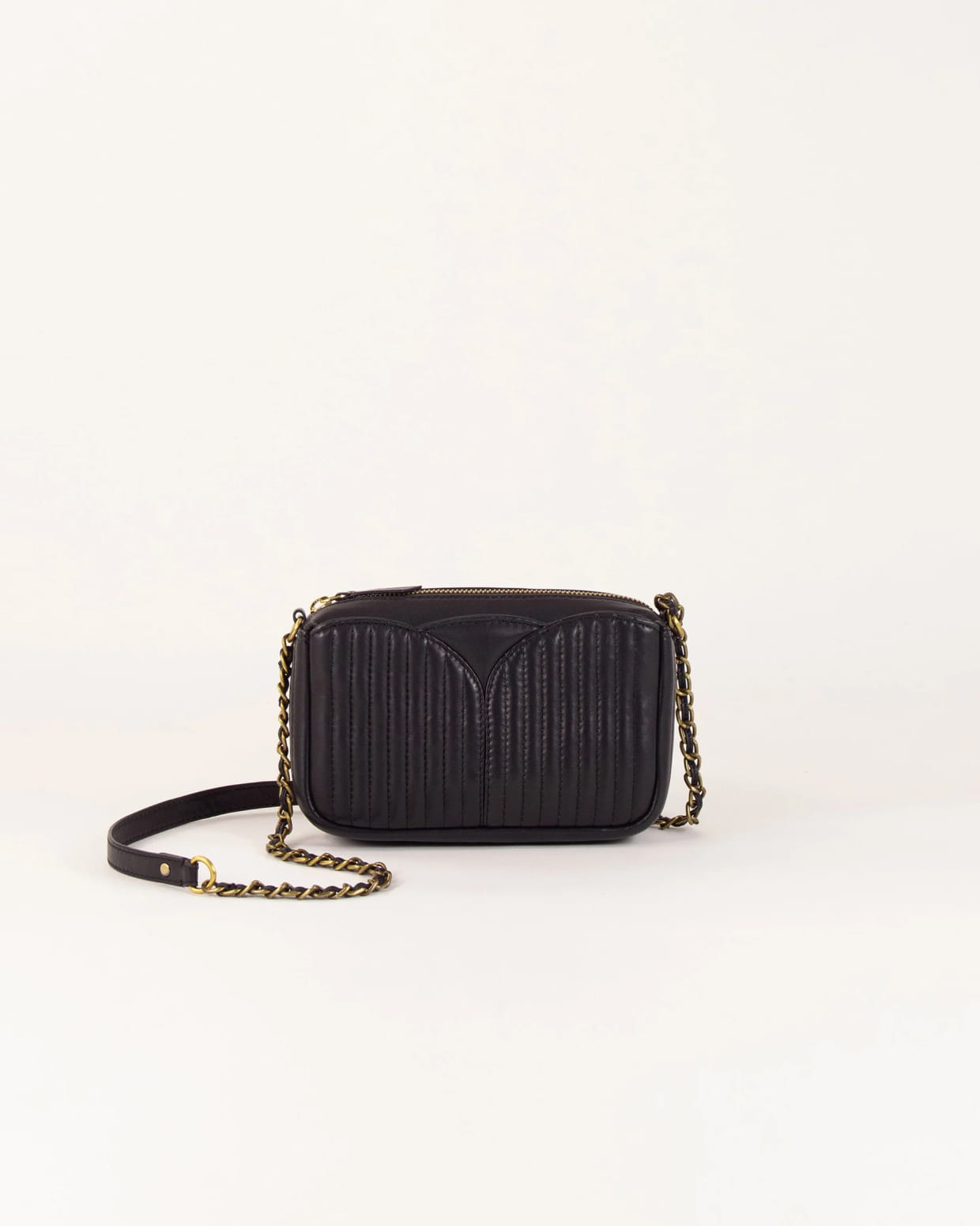 Divinou leather